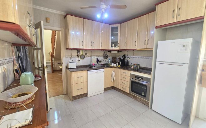 Herverkoop - Villa -
Torrevieja - Los Balcones - Los Altos del Edén