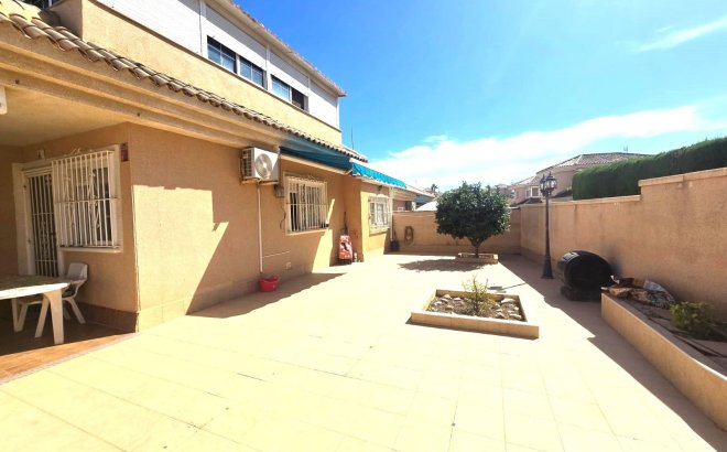 Herverkoop - Villa -
Torrevieja - Los Balcones - Los Altos del Edén