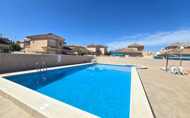 Herverkoop - Villa -
Torrevieja - Los Balcones - Los Altos del Edén