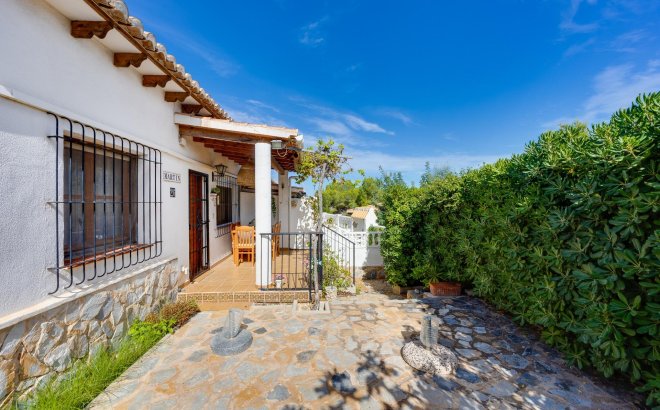 Resale - Bungalow -
Torrevieja - Los Balcones
