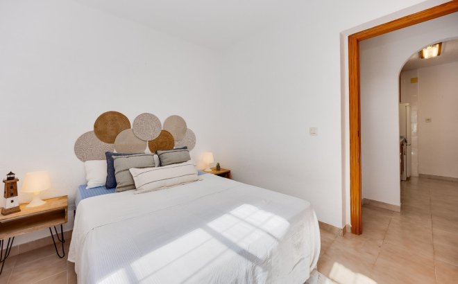 Resale - Bungalow -
Torrevieja - Los Balcones