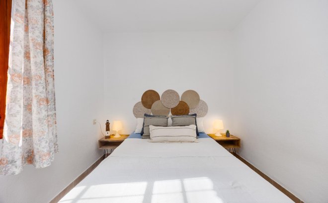 Resale - Bungalow -
Torrevieja - Los Balcones