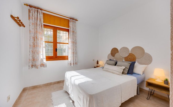 Resale - Bungalow -
Torrevieja - Los Balcones