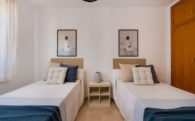 Resale - Bungalow -
Torrevieja - Los Balcones