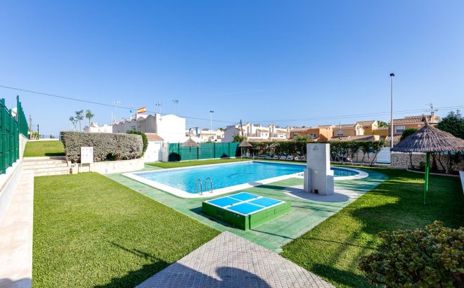 Resale - Bungalow -
Torrevieja - Los Balcones