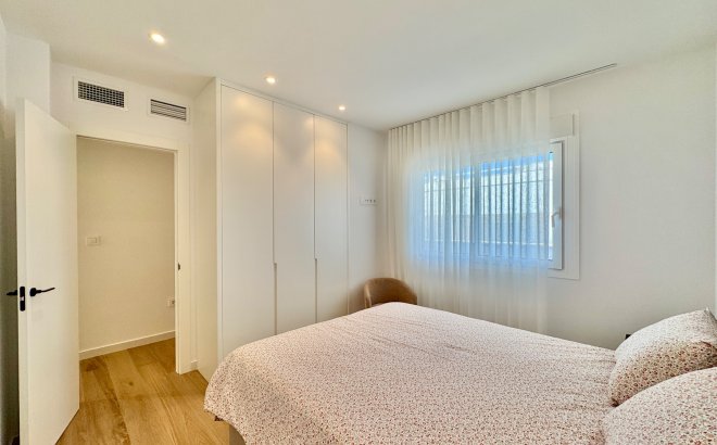 Resale - Penthouse -
Pilar de la Horadada - Costa Blanca