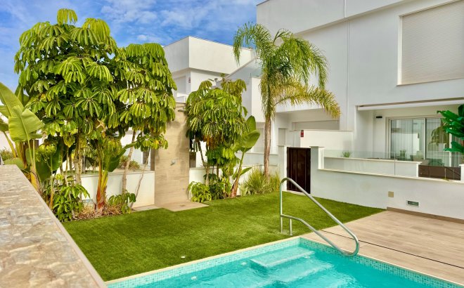 Resale - Penthouse -
Pilar de la Horadada - Costa Blanca