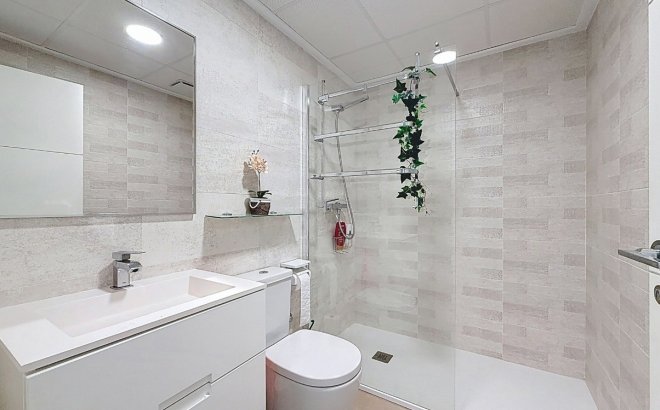 Resale - Apartment -
Vistabella Golf Entre Naranjos - Inland