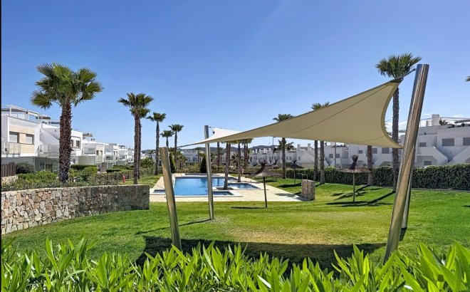 Resale - Apartment -
Vistabella Golf Entre Naranjos - Inland