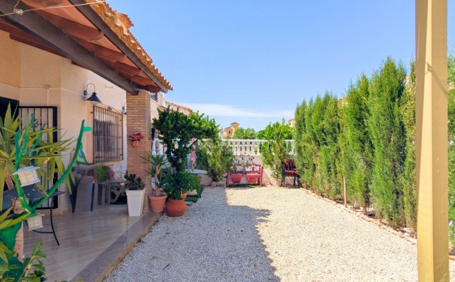 Revente - Quad House -
Lo Crispin - Inland