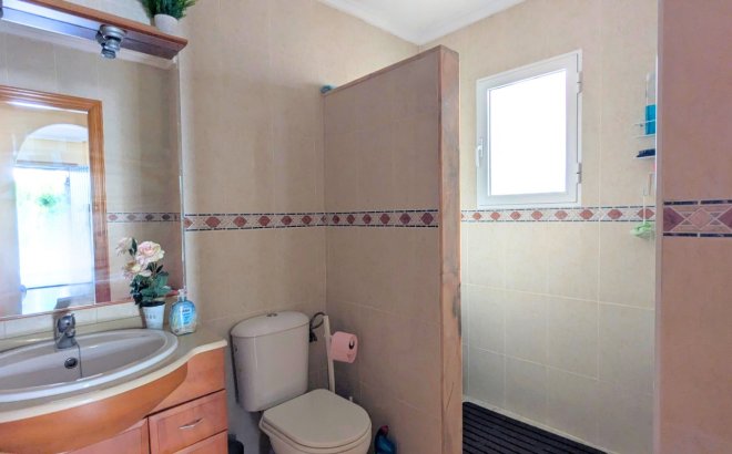 Revente - Quad House -
Lo Crispin - Inland
