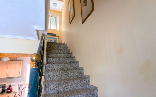 Revente - Quad House -
Lo Crispin - Inland