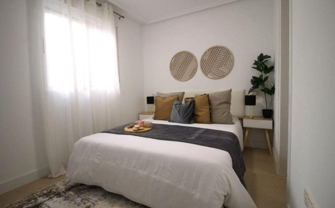 Revente - Appartement -
Torrevieja - Centro