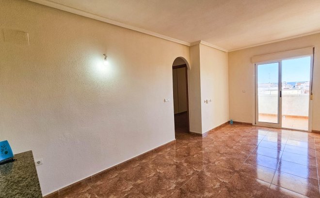 Herverkoop - Appartement -
Torrevieja - Centro