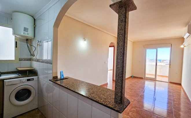 Herverkoop - Appartement -
Torrevieja - Centro