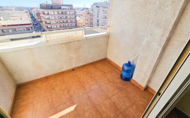 Herverkoop - Appartement -
Torrevieja - Centro