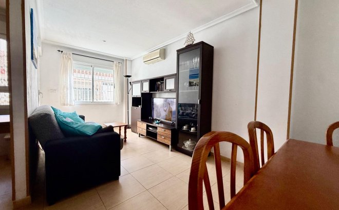 Resale - Apartment -
Torrevieja