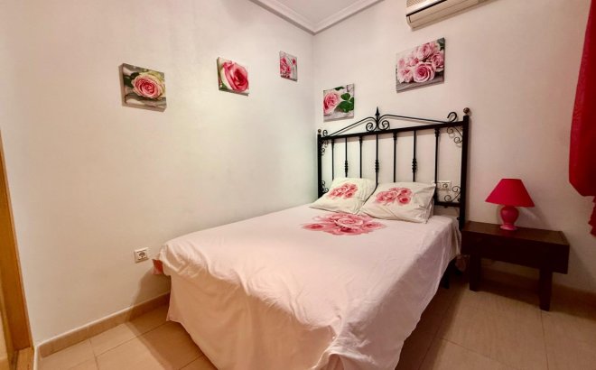 Resale - Apartment -
Torrevieja
