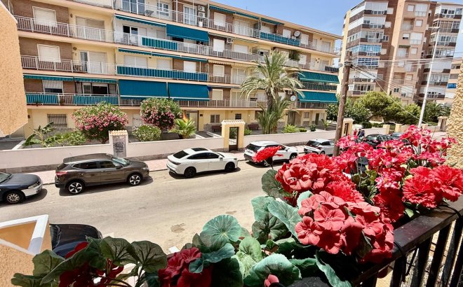 Revente - Appartement -
Torrevieja - Los Europeos