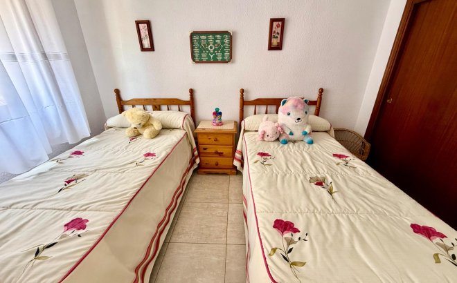 Revente - Appartement -
Torrevieja - Los Europeos