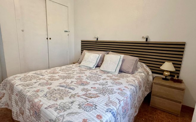 Revente - Appartement -
Torrevieja - PARQUE DE LAS NACIONES