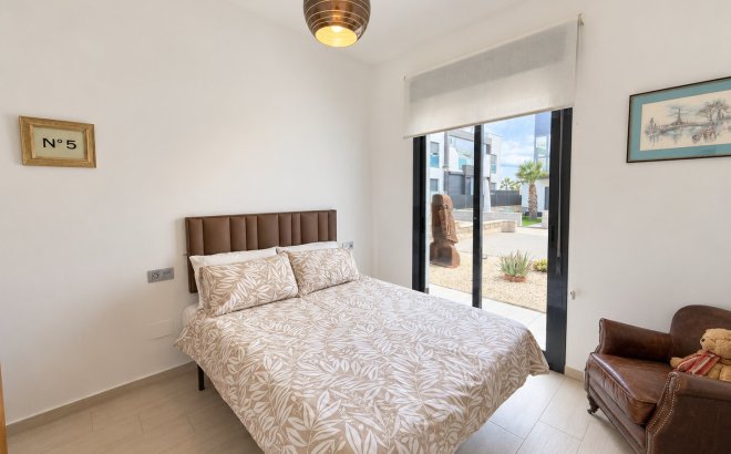Revente - Dúplex -
Orihuela Costa - Costa Blanca