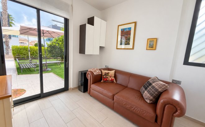 Revente - Dúplex -
Orihuela Costa - Costa Blanca