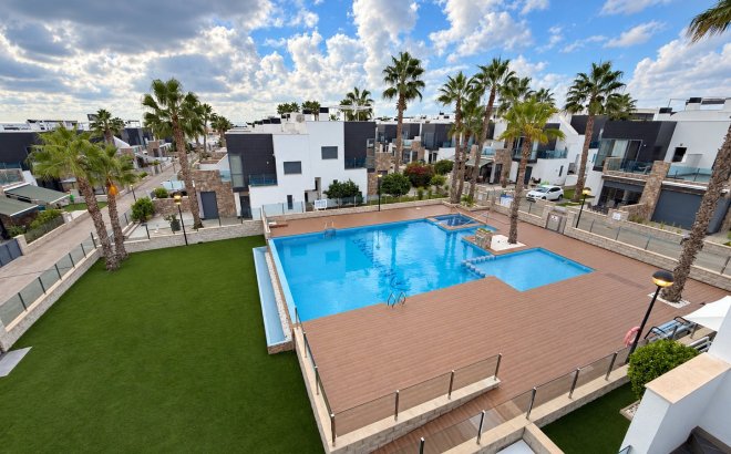 Revente - Dúplex -
Orihuela Costa - Costa Blanca