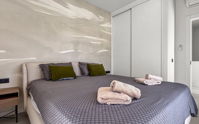 Revente - Villa -
Rojales - Inland