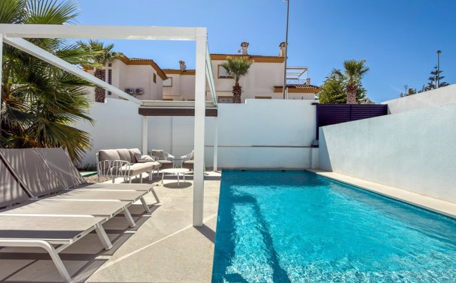 Revente - Villa -
Rojales - Inland