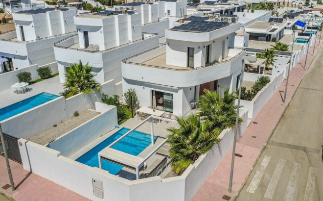 Revente - Villa -
Rojales - Inland
