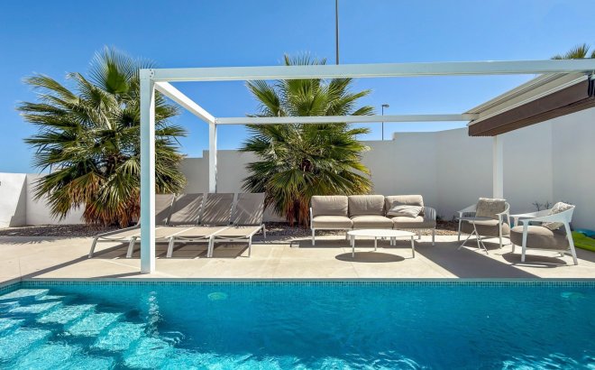 Revente - Villa -
Rojales - Inland