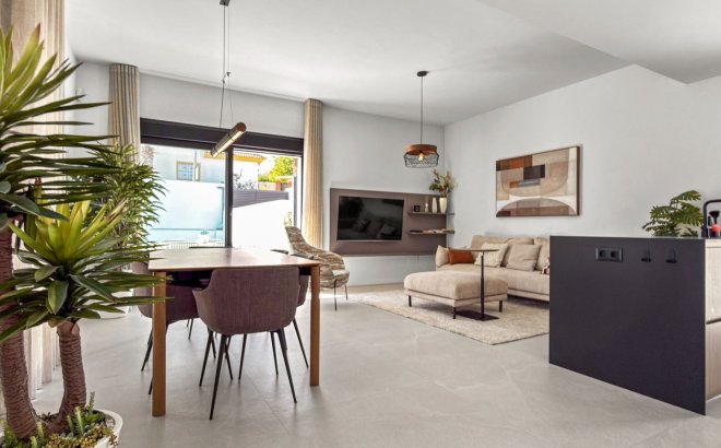 Revente - Villa -
Rojales - Inland