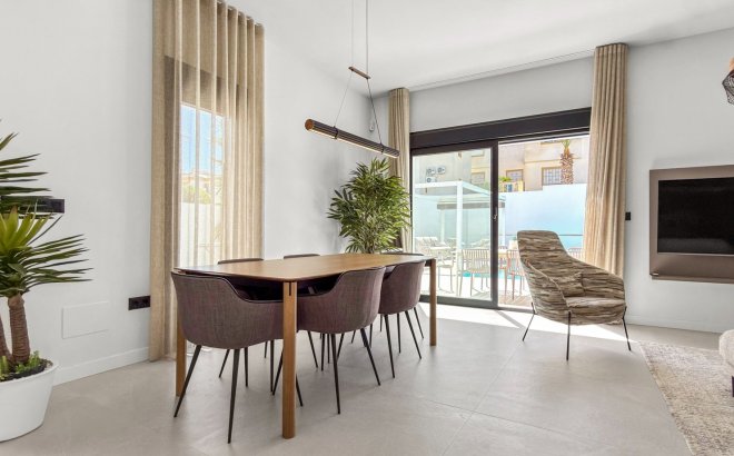 Revente - Villa -
Rojales - Inland