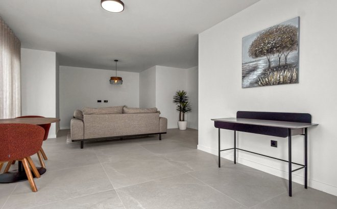 Revente - Villa -
Rojales - Inland
