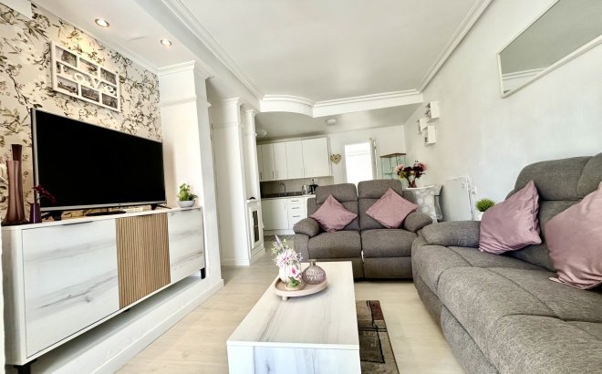 Resale - Town House -
Cabo Roig - Costa Blanca