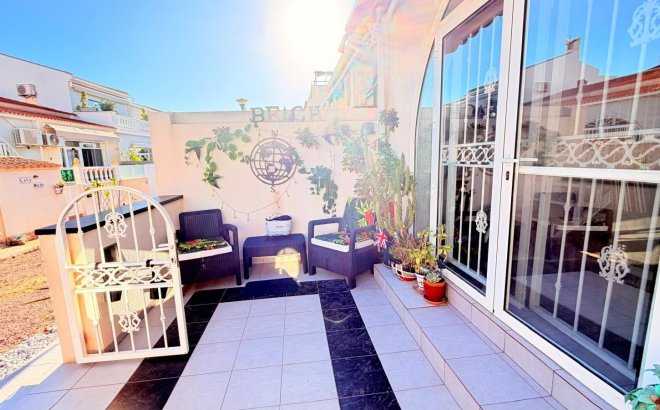 Resale - Dúplex -
Torrevieja - La Siesta - El Salado - Torreta