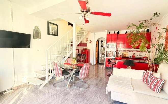 Resale - Dúplex -
Torrevieja - La Siesta - El Salado - Torreta