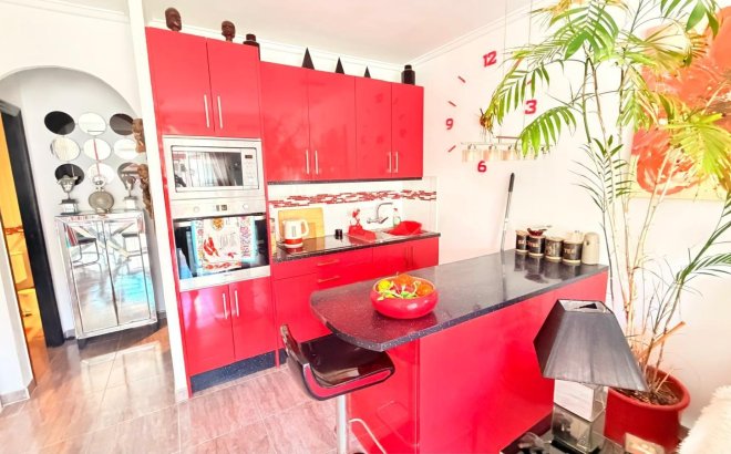 Resale - Dúplex -
Torrevieja - La Siesta - El Salado - Torreta