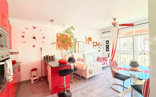 Resale - Dúplex -
Torrevieja - La Siesta - El Salado - Torreta