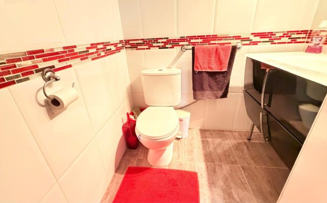 Resale - Dúplex -
Torrevieja - La Siesta - El Salado - Torreta