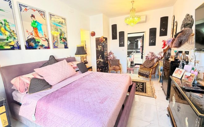 Resale - Dúplex -
Torrevieja - La Siesta - El Salado - Torreta