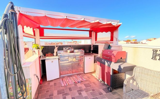 Resale - Dúplex -
Torrevieja - La Siesta - El Salado - Torreta
