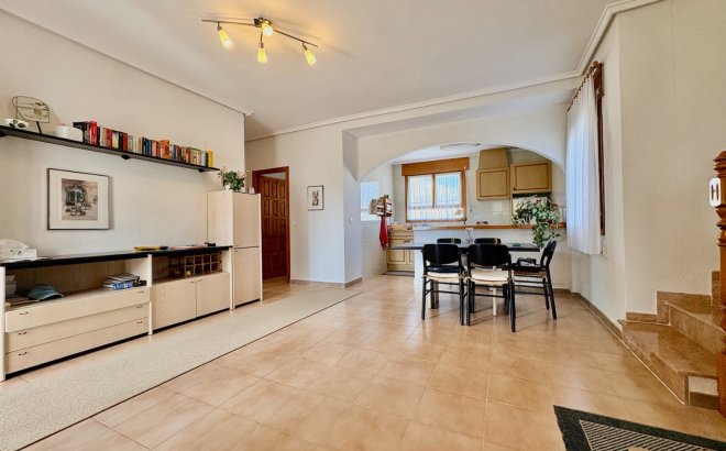 Resale - Villa -
Rojales - Inland