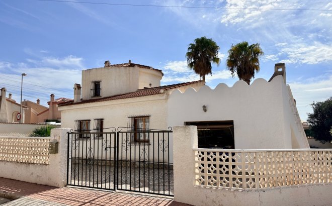 Resale - Villa -
Rojales - Inland