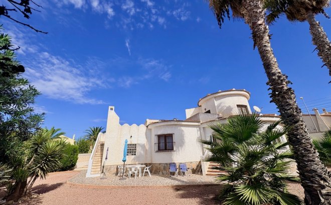 Resale - Villa -
Rojales - Inland