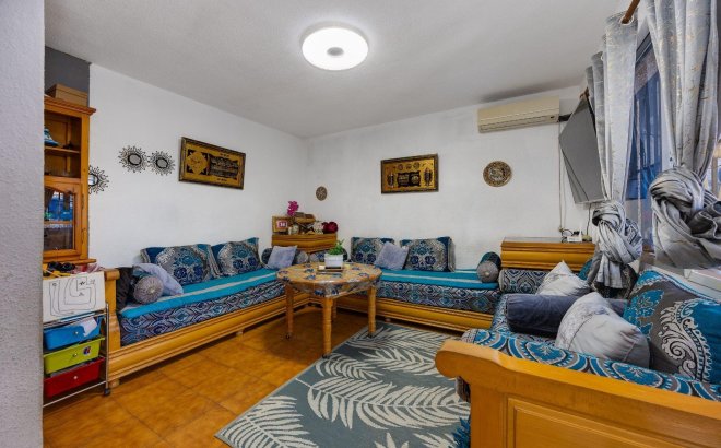 Resale - Town House -
Torrevieja - Nueva Torrevieja