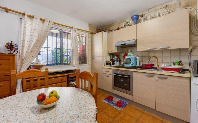 Resale - Town House -
Torrevieja - Nueva Torrevieja