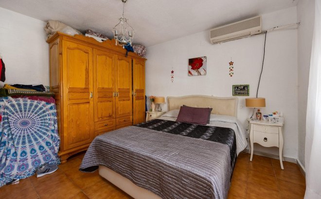 Resale - Town House -
Torrevieja - Nueva Torrevieja