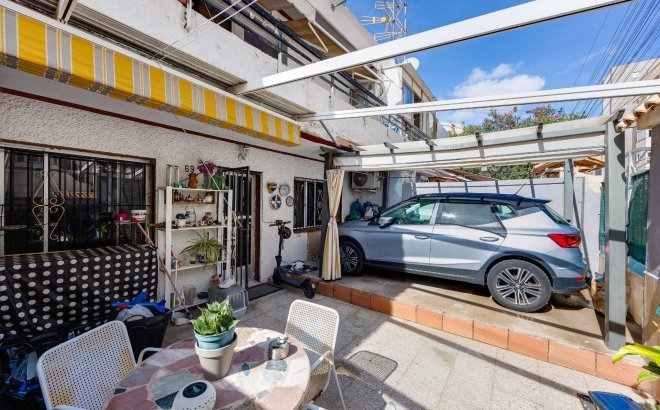 Resale - Town House -
Torrevieja - Nueva Torrevieja